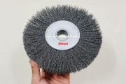 BÁNH CƯỚC THÉP ĐEN 200X20X25X0.5