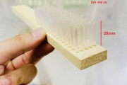 BÀN CHẢI CÁN GỖ SỢI NILON TRẮNG 516